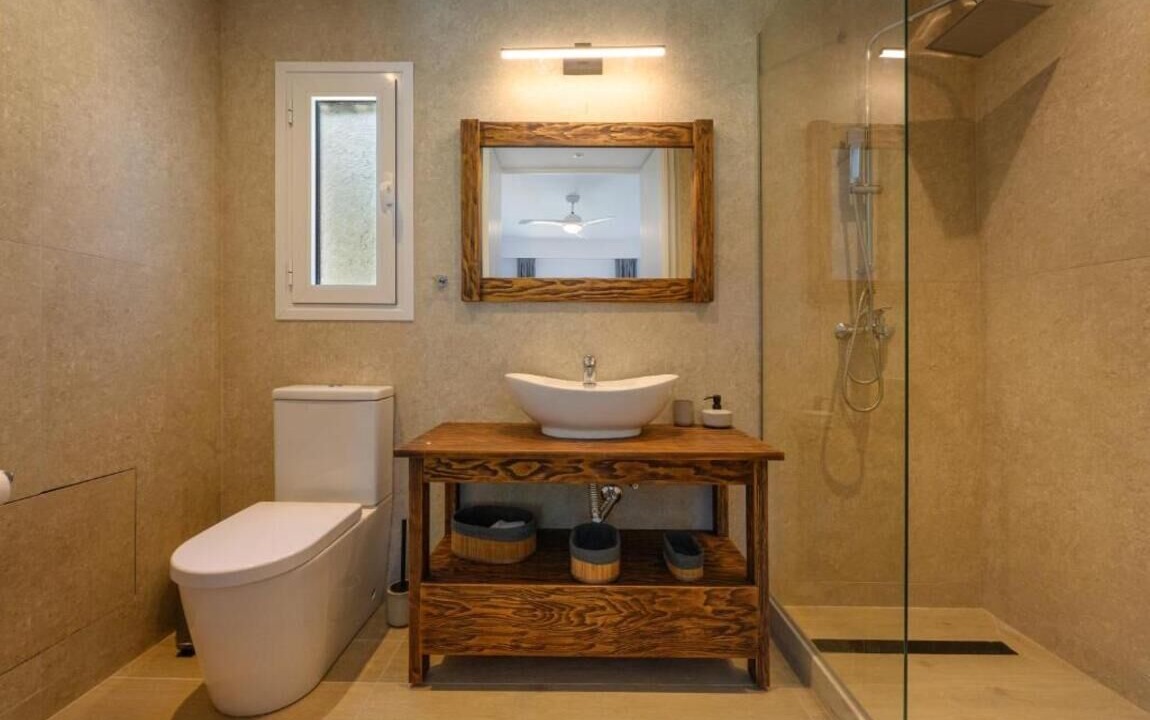 Photo of Bathroom in Petriti