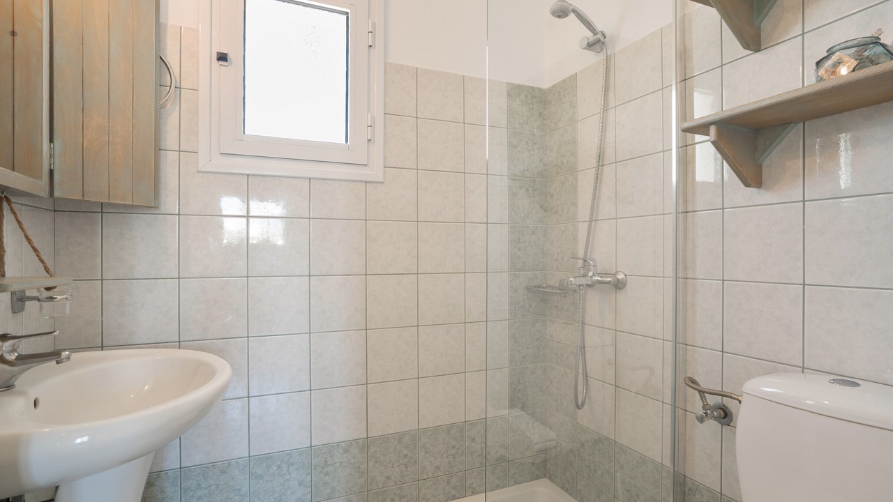 Photo of Bathroom in Leivathos