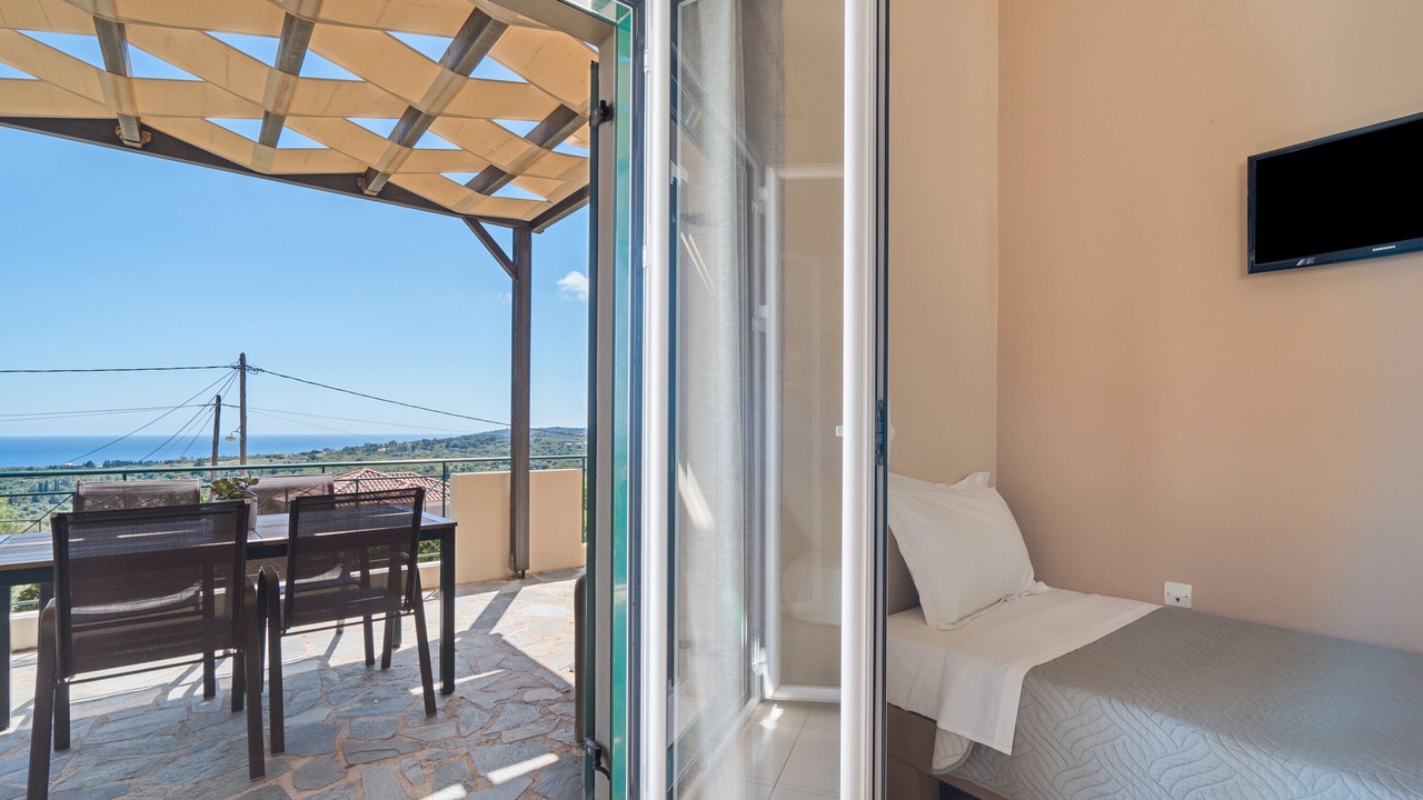 Photo of Bedroom in Leivathos