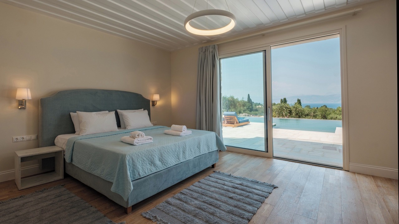 Photo of Bedroom in Petaleia