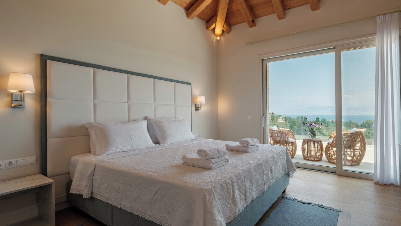 Photo of Bedroom in Petaleia