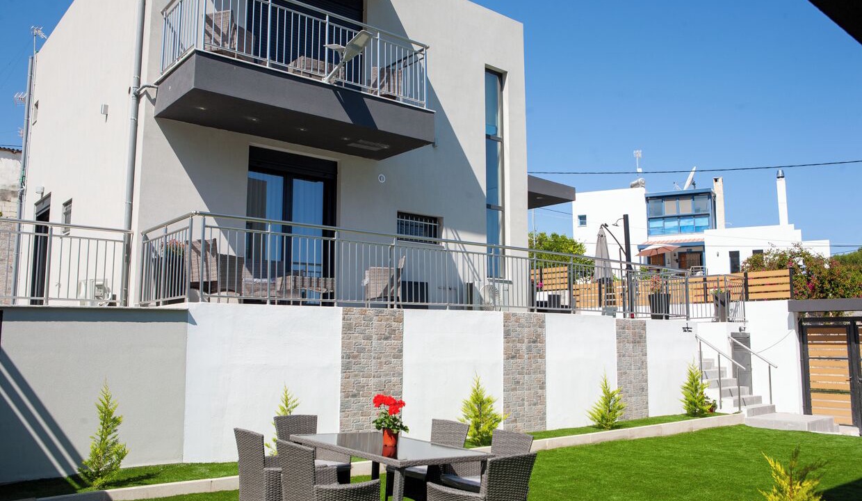 Photo of Outdoor in Gouvai