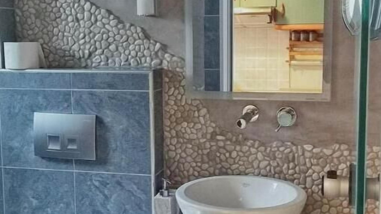 Photo of Bathroom in Haraki
