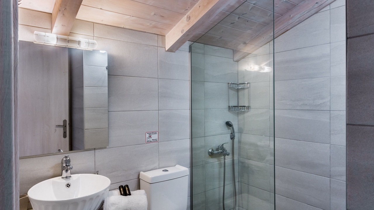 Photo of Bathroom in Kariotai