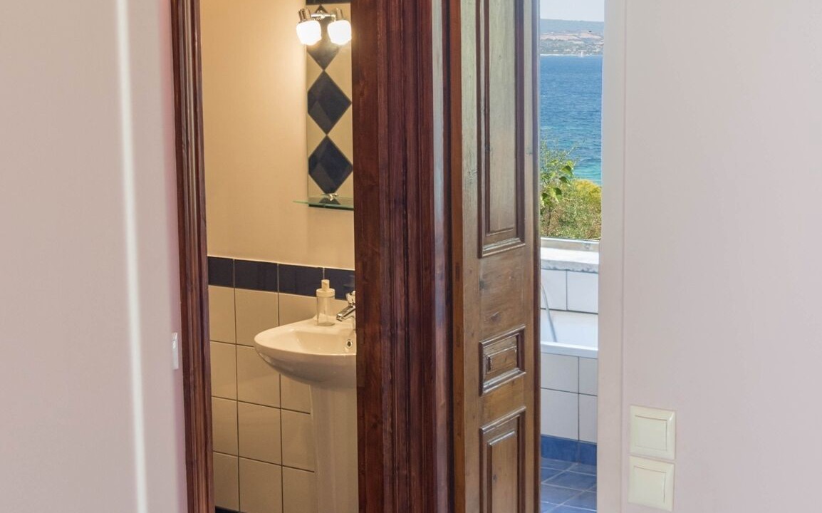 Photo of Bathroom in Nikiana