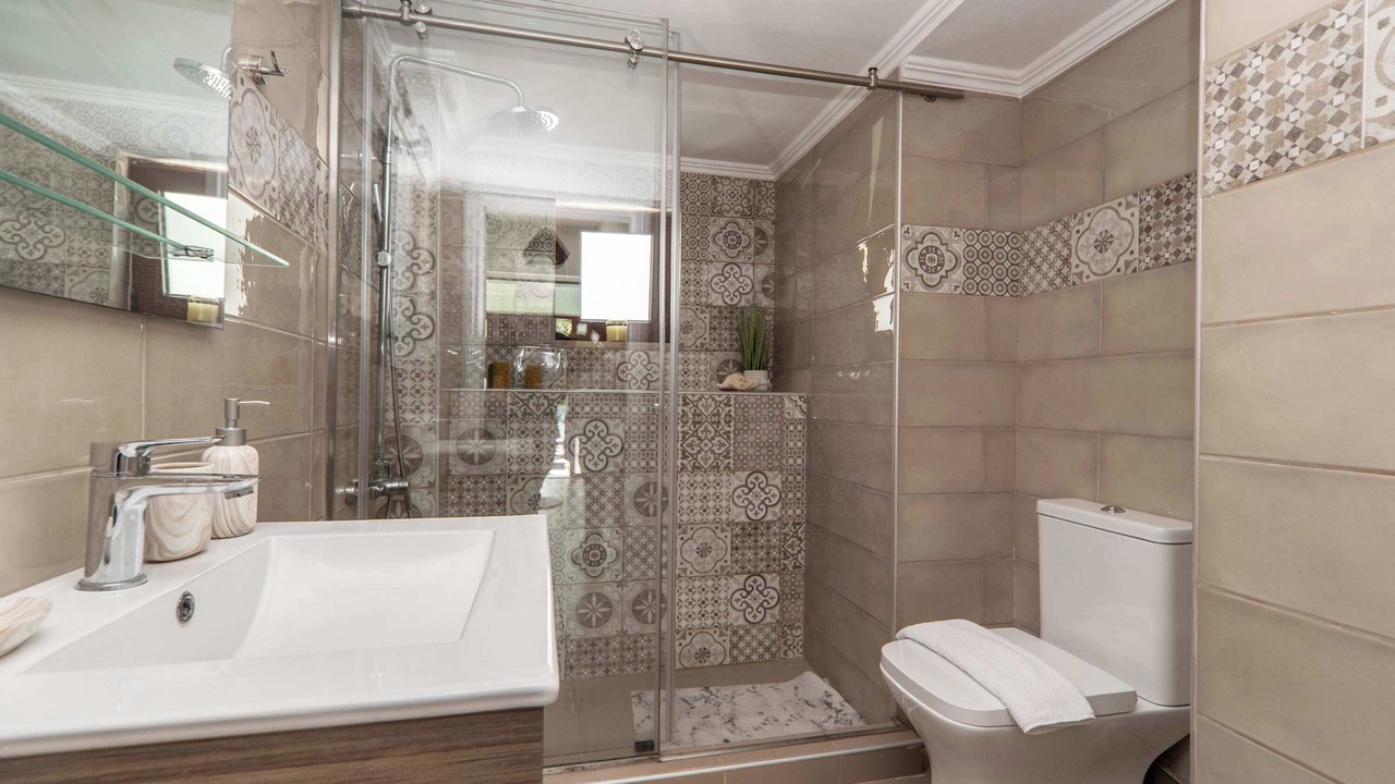 Photo of Bathroom in Halepa