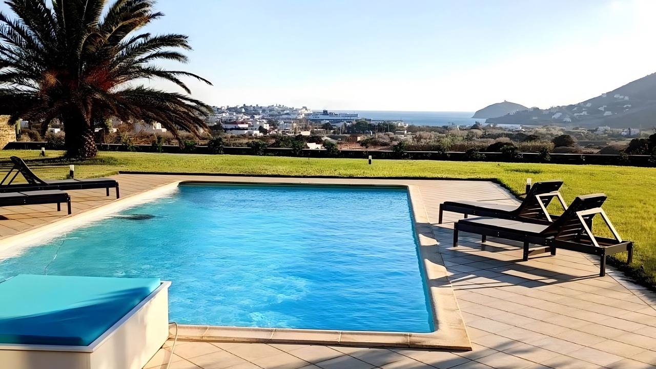 Photo of Outdoor in Ydrousa