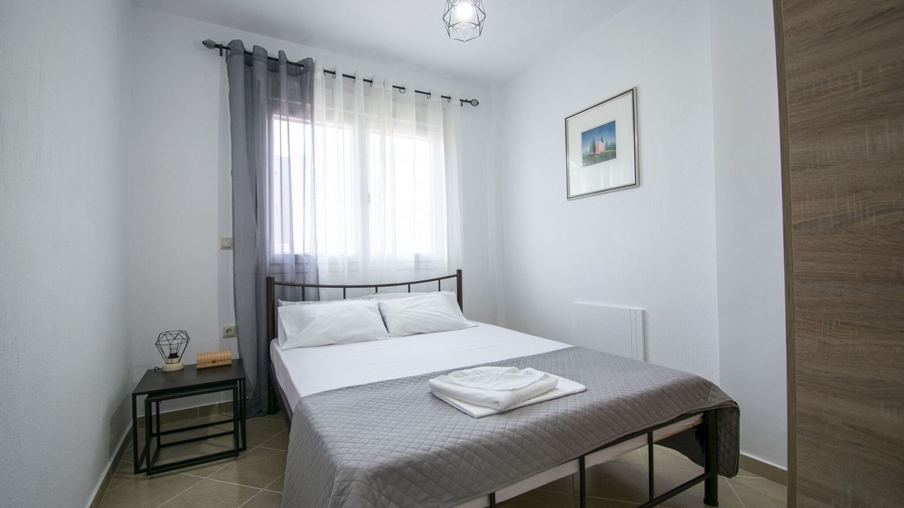 Photo of Bedroom in Flogita