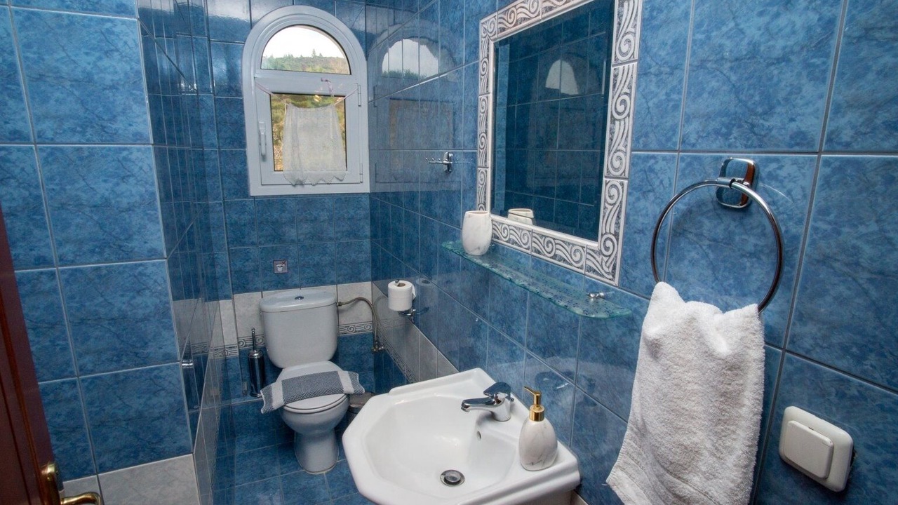 Photo of Bathroom in Neos Marmaras