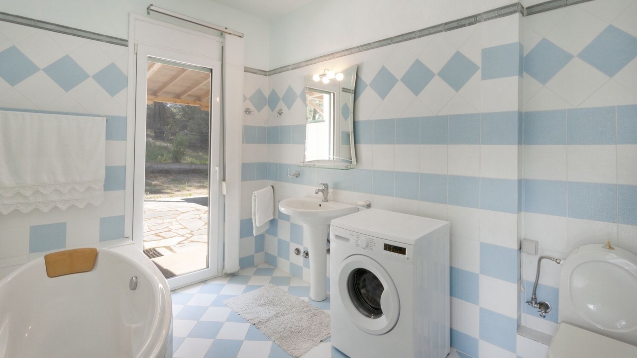Photo of Bathroom in Elia Nikitis