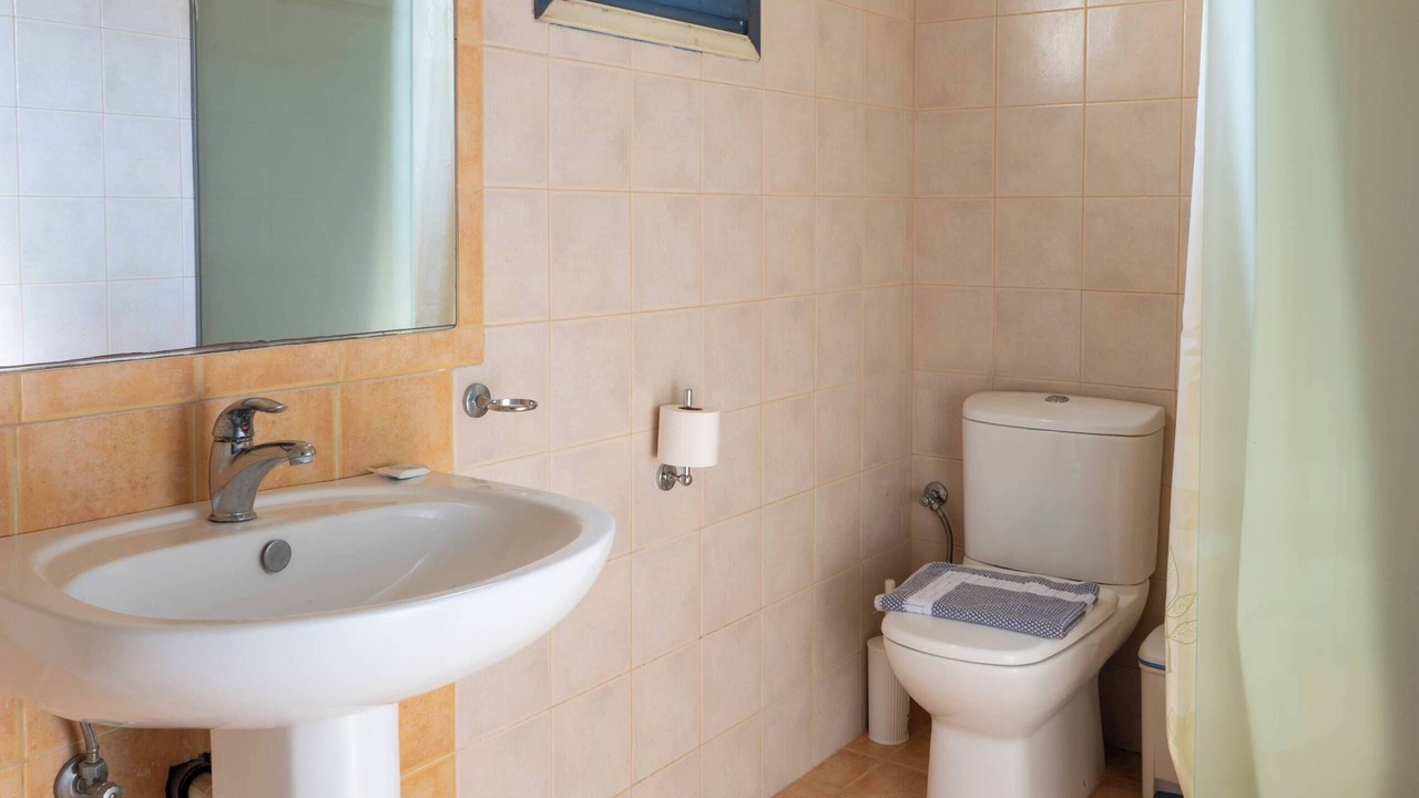 Photo of Bathroom in Ormos Koumeikon