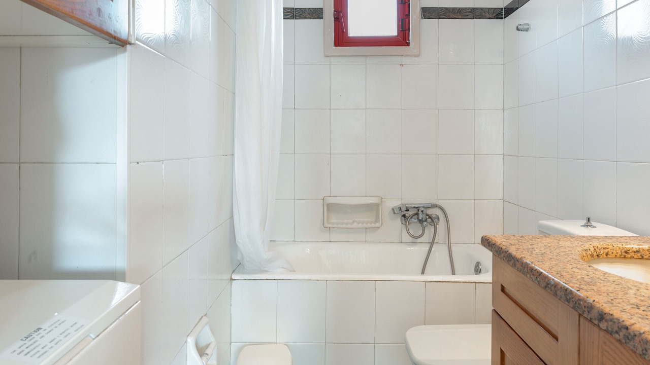 Photo of Bathroom in Merichas