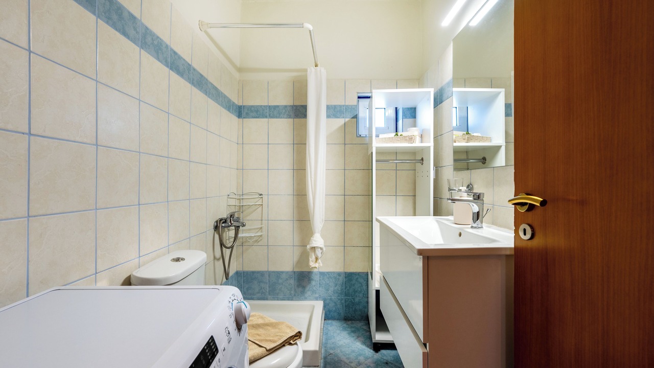 Photo of Bathroom in Saktouria