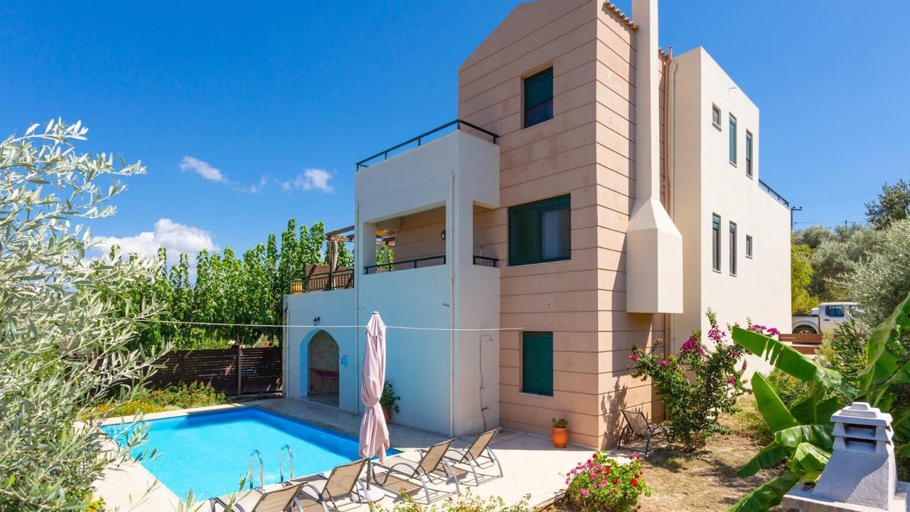 Photo of Outdoor in Gerani