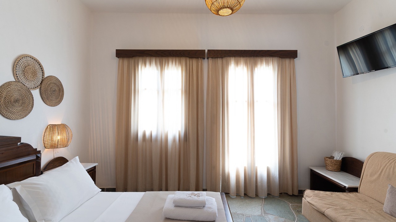Photo of Bedroom in Platis Gialos