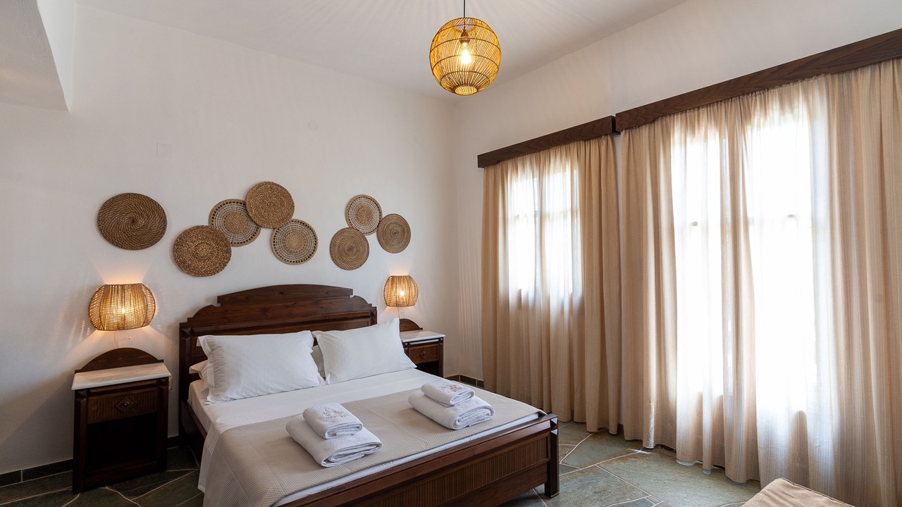 Photo of Bedroom in Platis Gialos