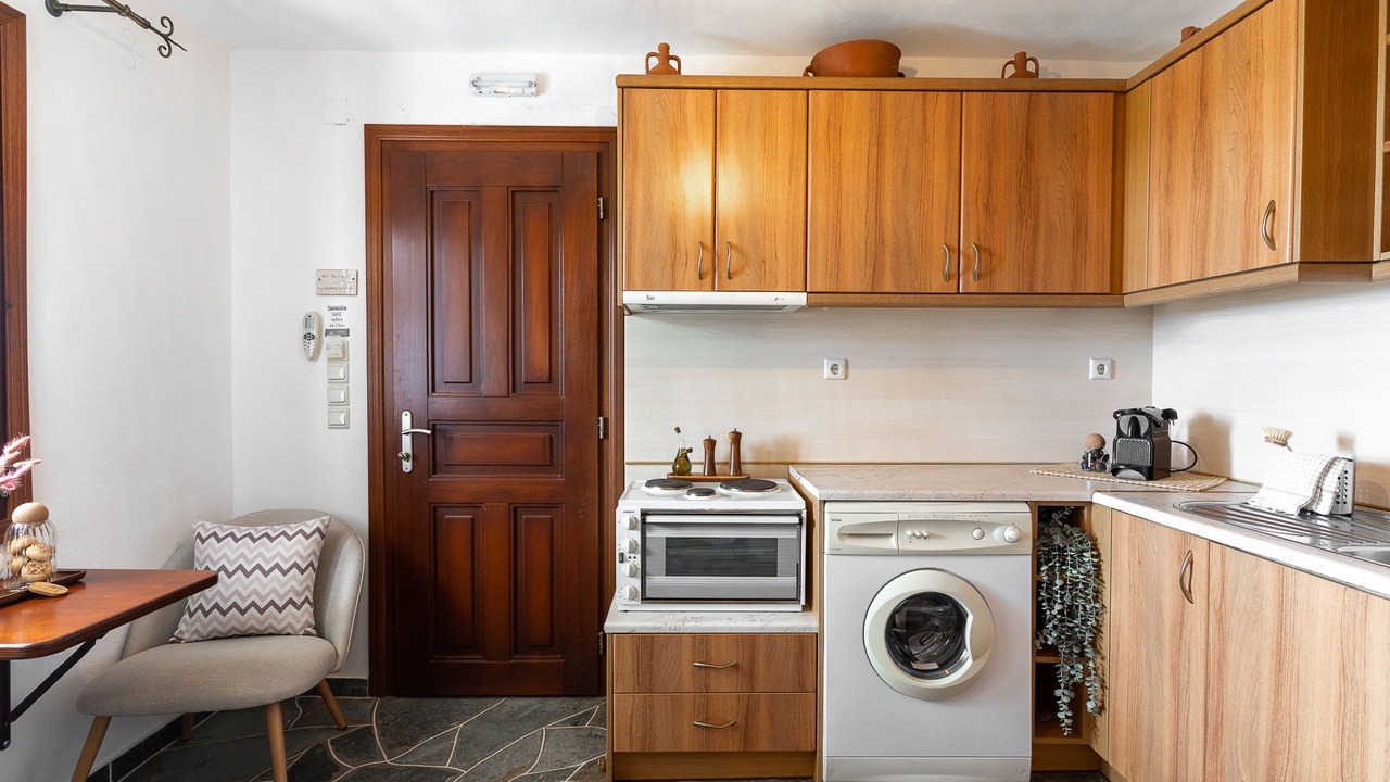 Photo of Kitchen in Platis Gialos