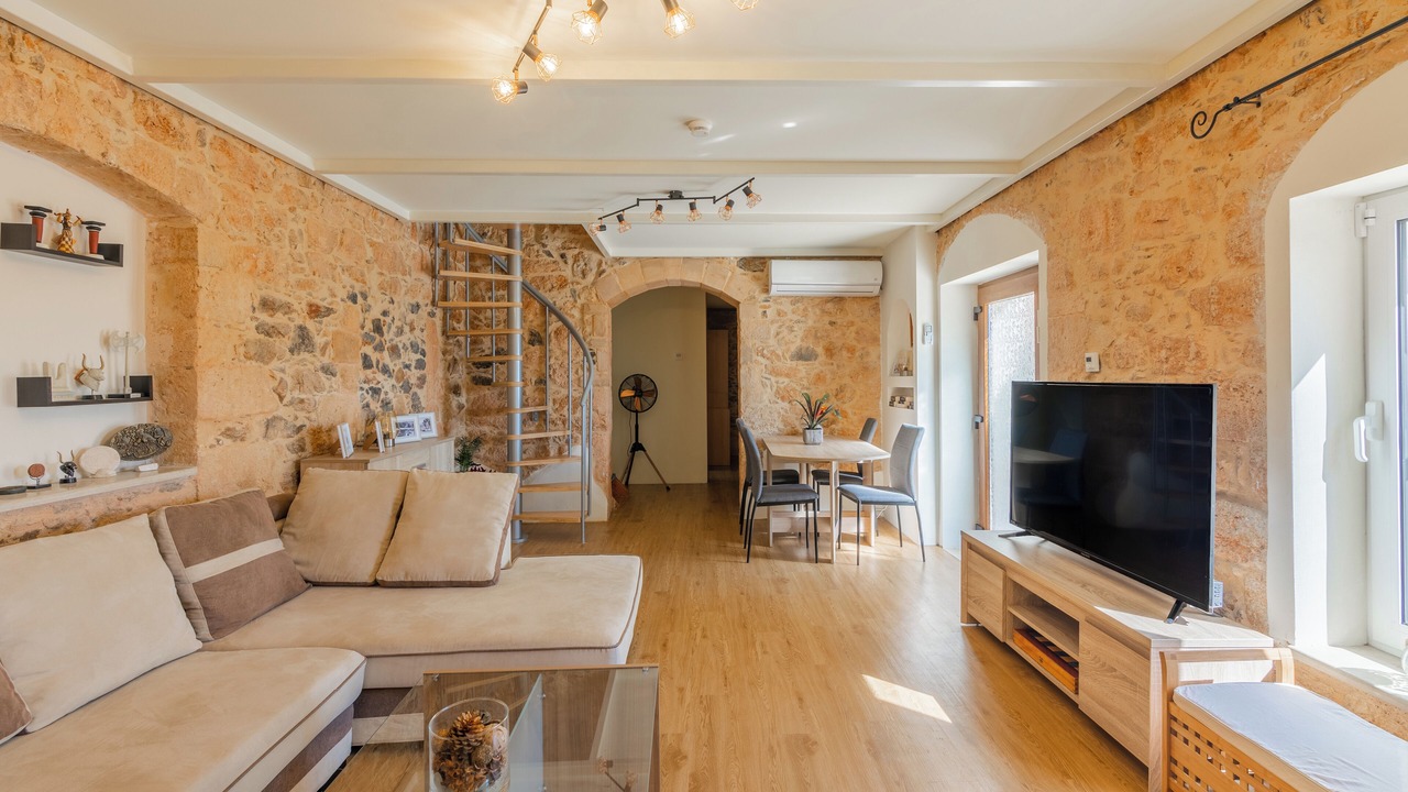 Photo of Livingroom in Thrapsano
