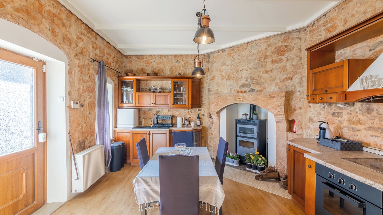 Photo of Kitchen in Thrapsano