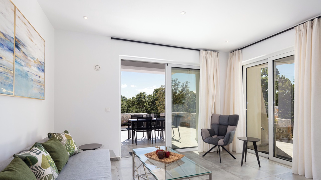 Photo of Livingroom in Armenoi