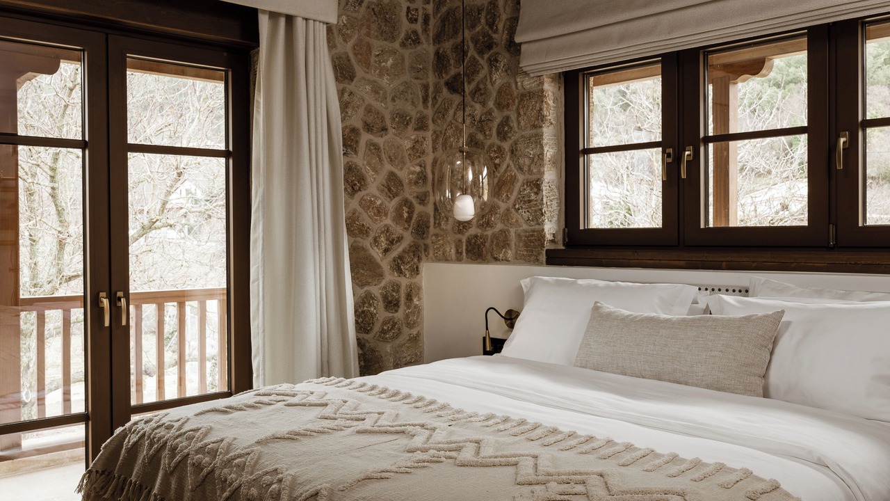 Photo of Bedroom in Feneos