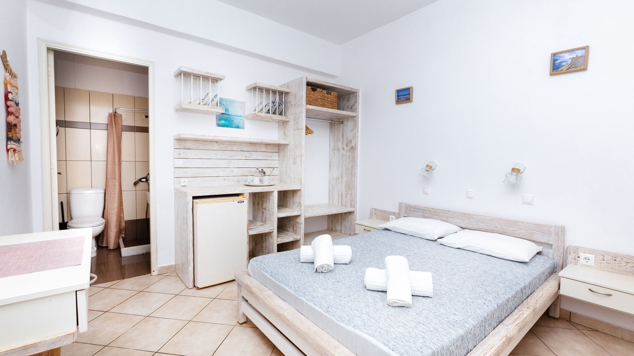 Photo of Bedroom in Schoinousa
