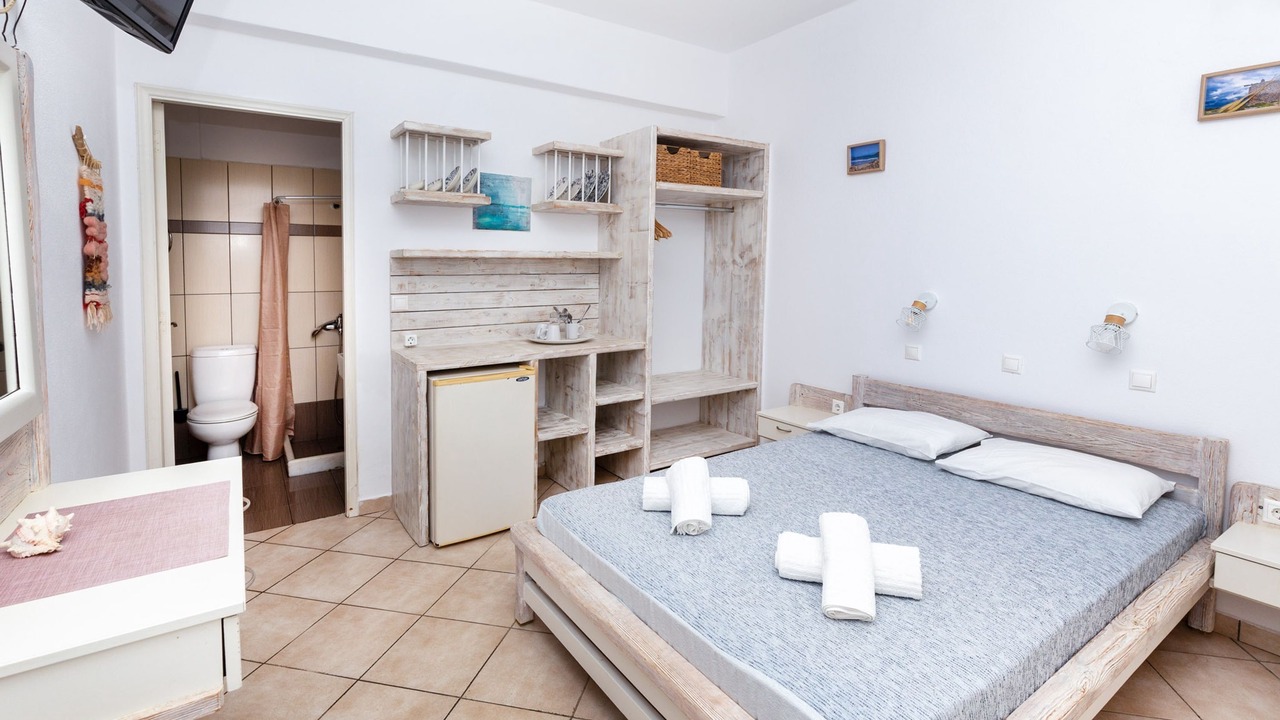 Photo of Bedroom in Schoinousa