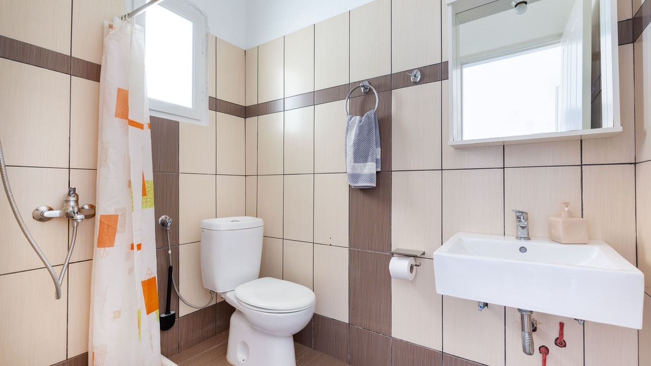 Photo of Bathroom in Schoinousa