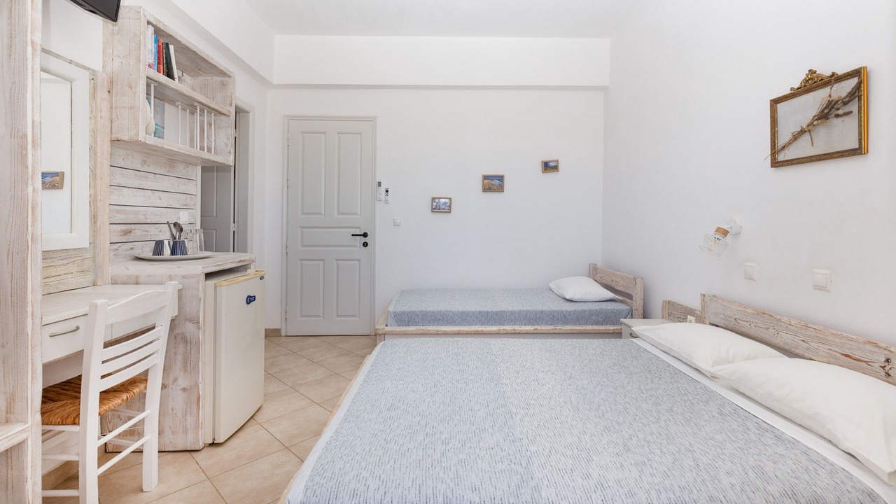 Photo of Bedroom in Schoinousa