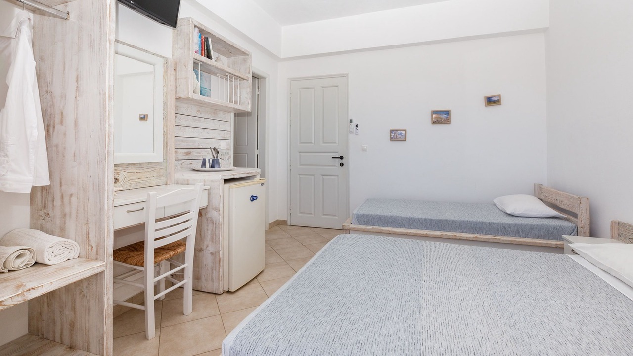 Photo of Bedroom in Schoinousa