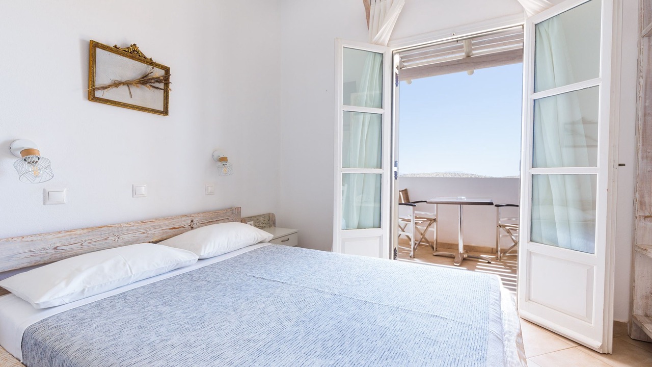 Photo of Bedroom in Schoinousa