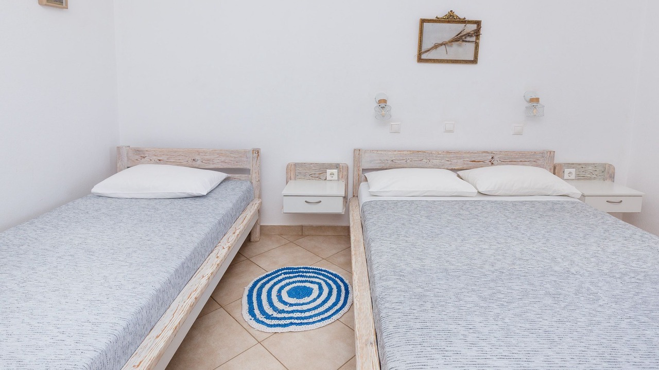 Photo of Bedroom in Schoinousa