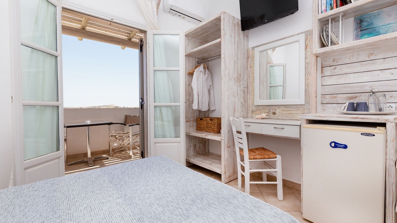 Photo of Bedroom in Schoinousa