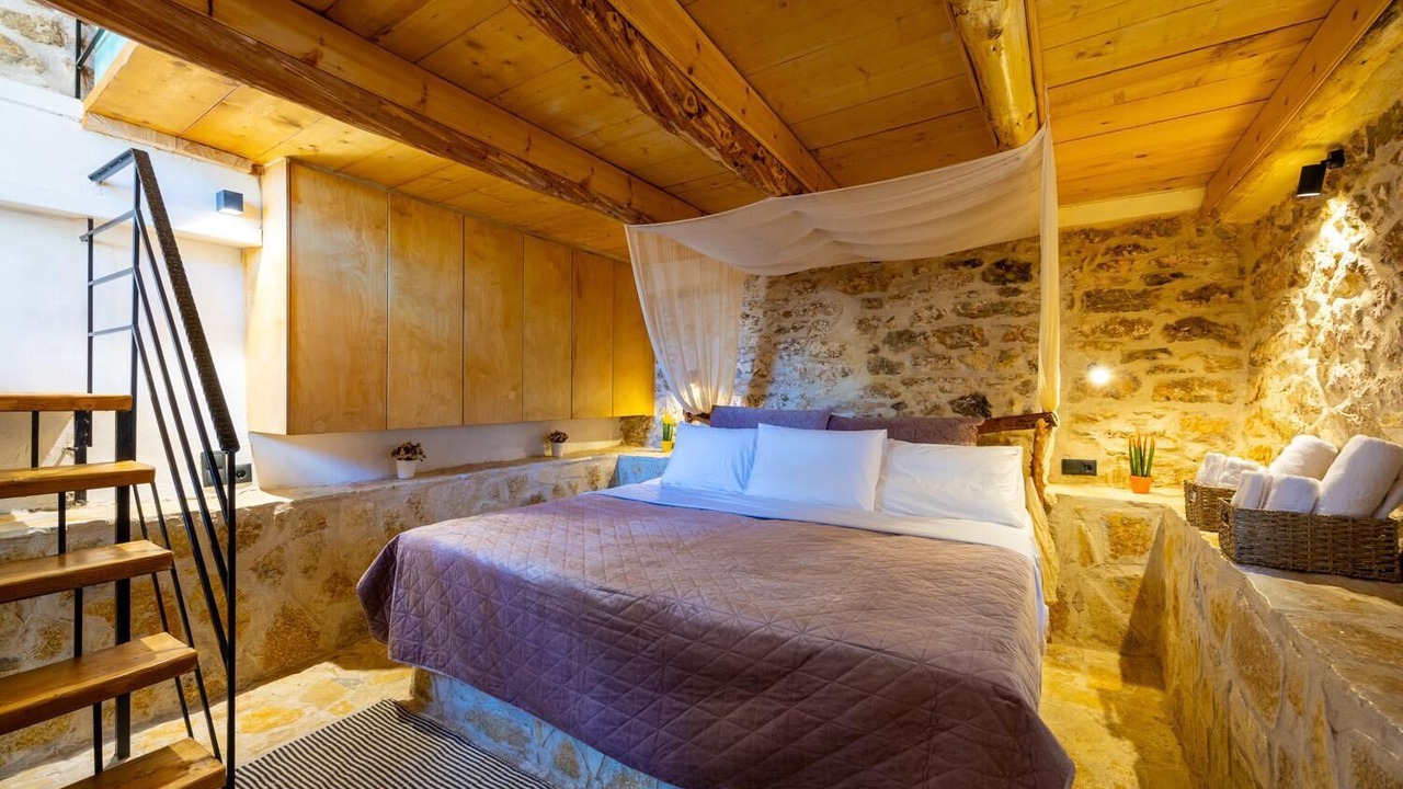 Photo of Bedroom in Petalidi