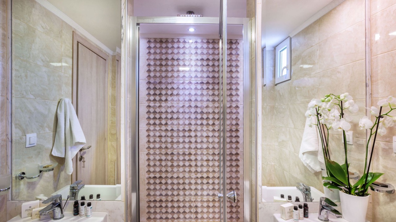 Photo of Bathroom in Pallini