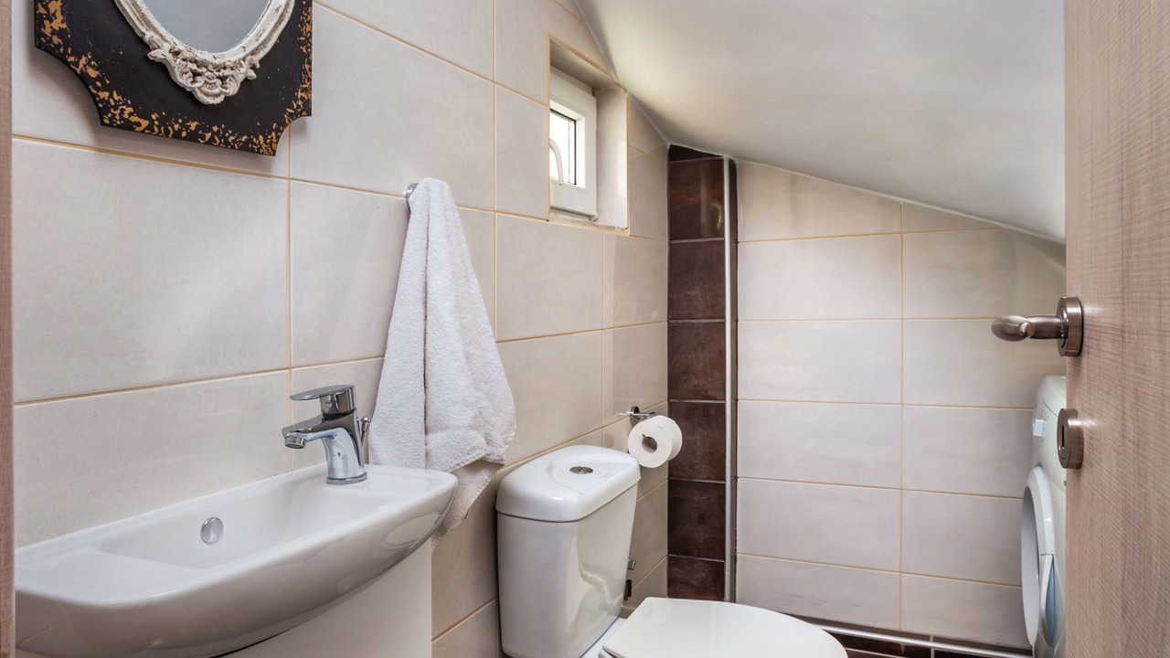 Photo of Bathroom in Pallini