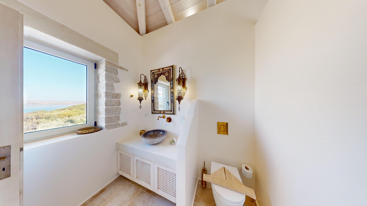 Photo of Bathroom in Plaka