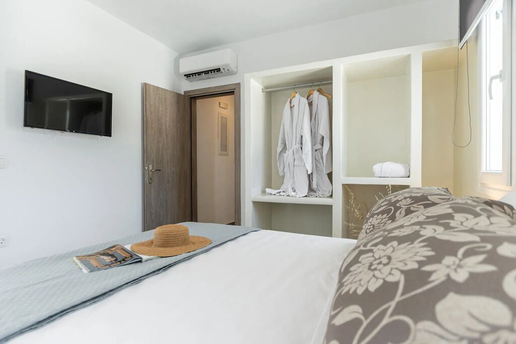 Photo of Bedroom in Plaka