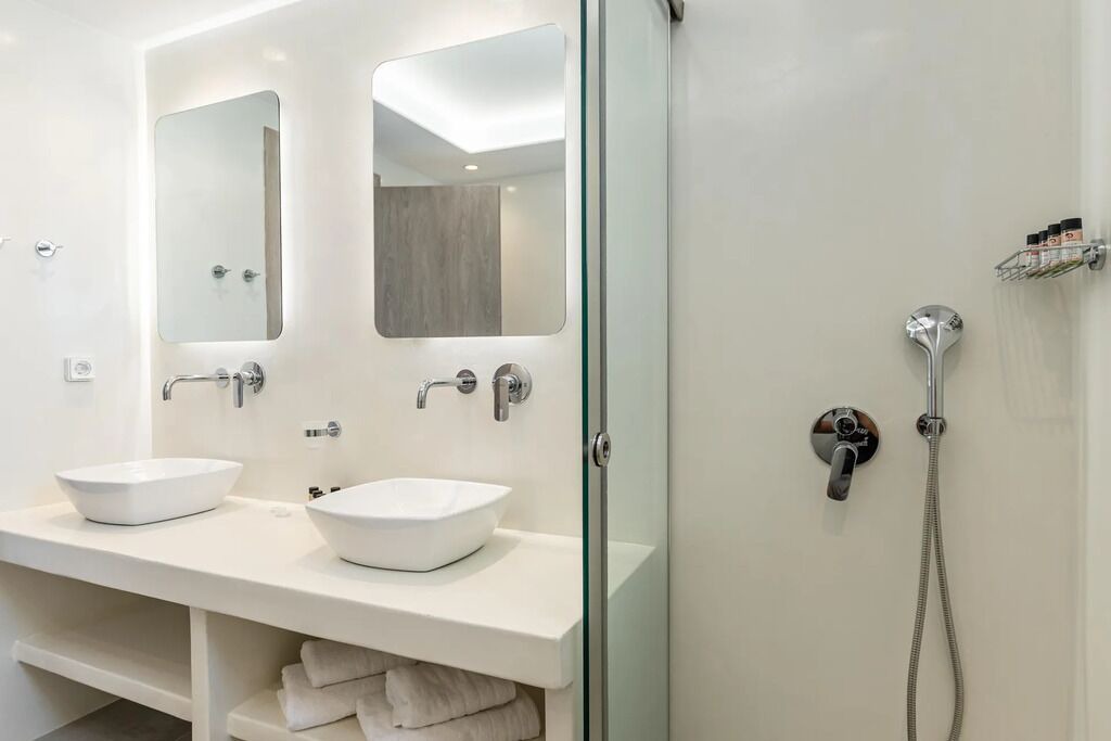 Photo of Bathroom in Plaka
