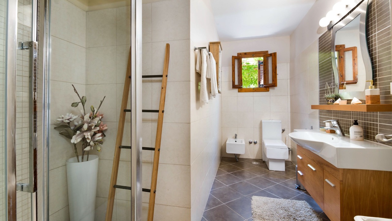 Photo of Bathroom in Paxos