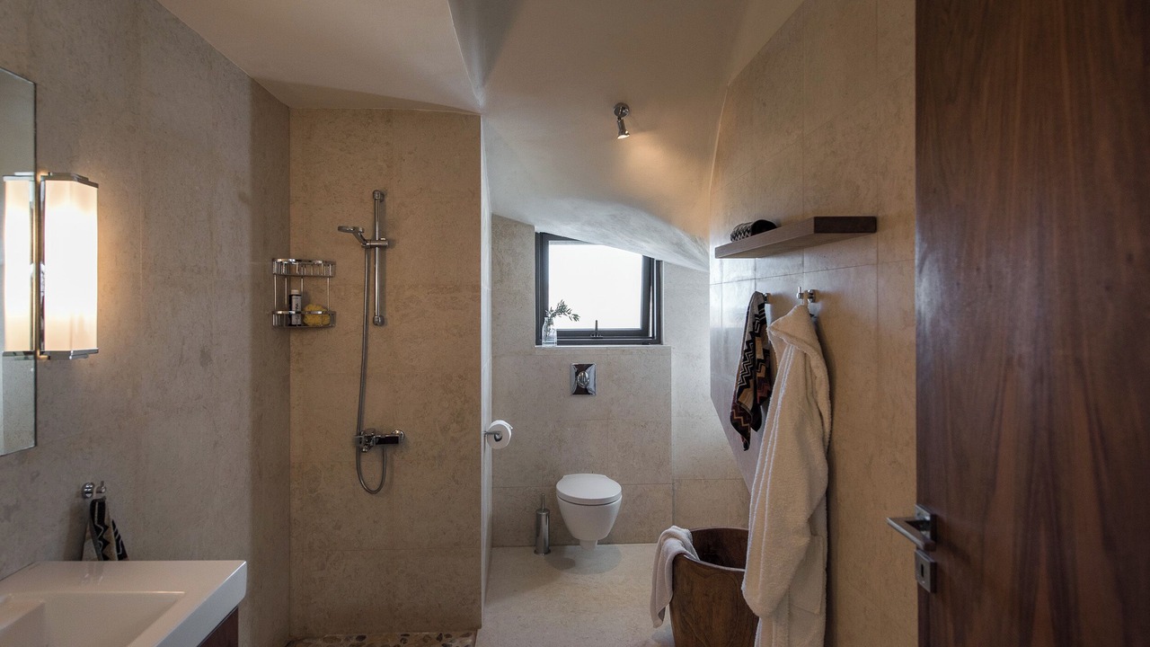 Photo of Bathroom in Plaka