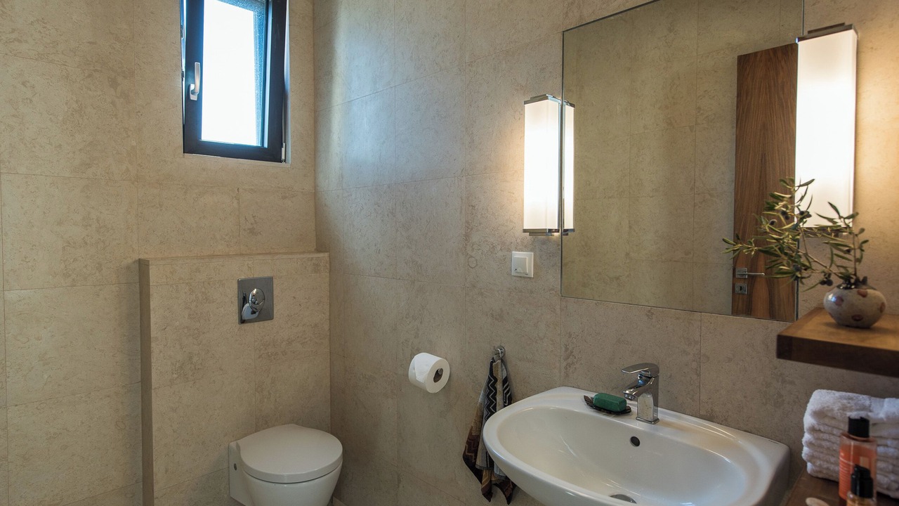 Photo of Bathroom in Plaka