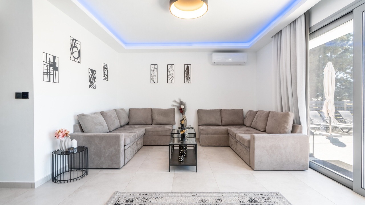 Photo of Livingroom in Archangelos