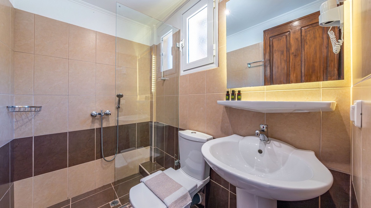 Photo of Bathroom in Pirgi