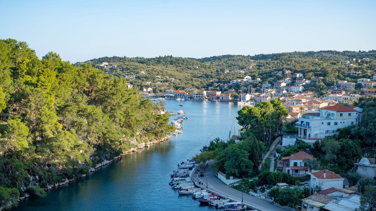 Photo of Others in Gaios