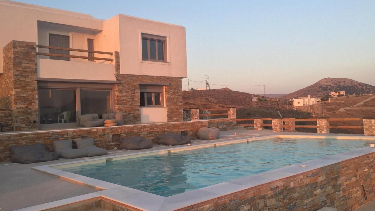 Photo of Outdoor in Azolimnos