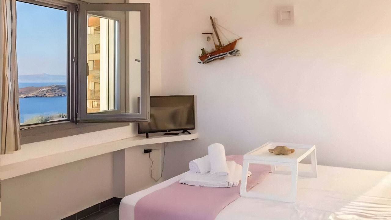 Photo of Bedroom in Azolimnos