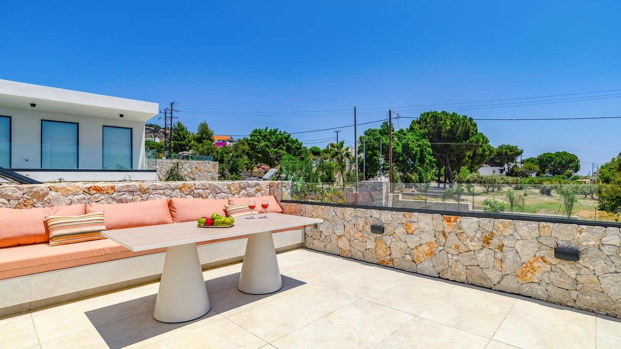 Photo of Others in Pefkos
