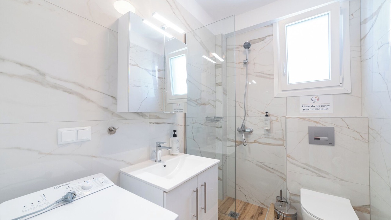 Photo of Bathroom in Pangaio