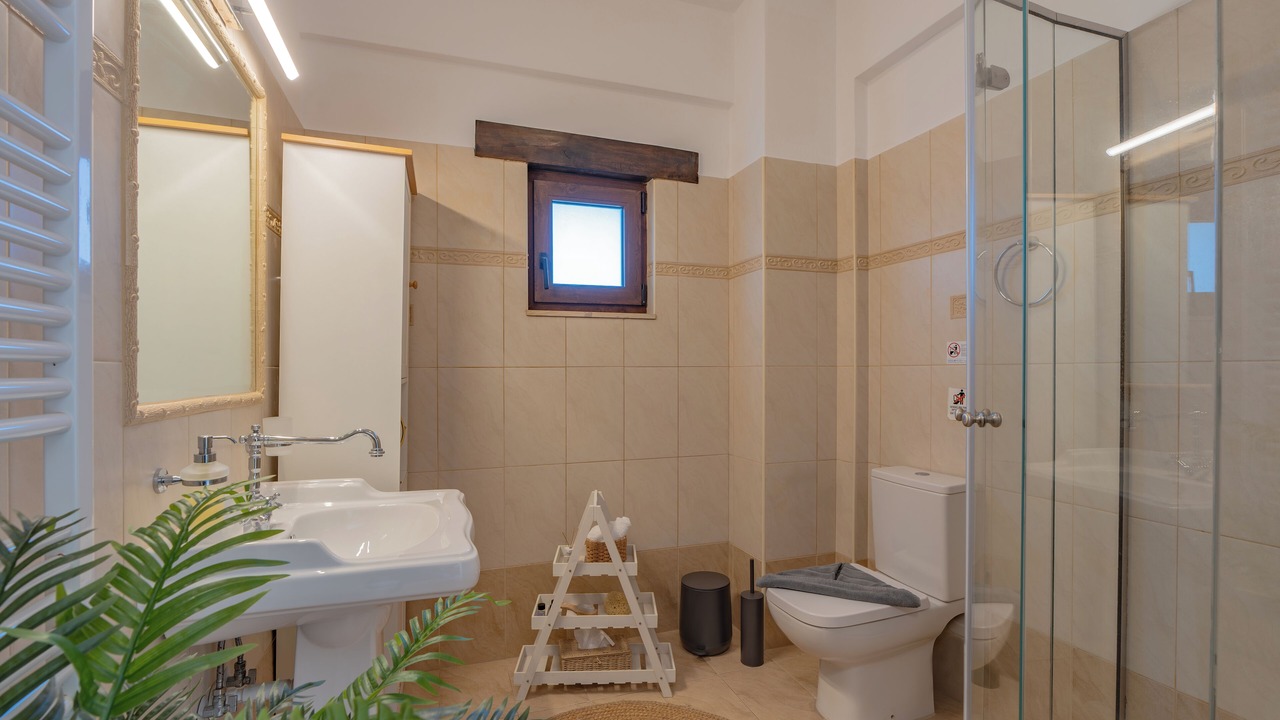 Photo of Bathroom in Chromonastiri